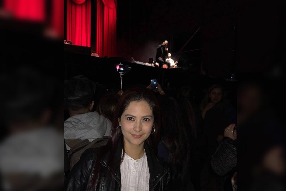 Luego de creer que se hab&iacute;a quedado sin entrada y el cambio de fecha del concierto, Elisa disfruto del espect&aacute;culo el 16 de diciembre. (Foto: Cortes&iacute;a)