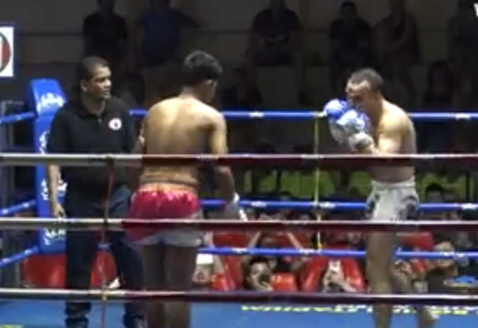 El luchador no se percat&oacute; de la gravedad de la herida hasta que el combate fue detenido por el juez. (Imagen: captura de pantalla)