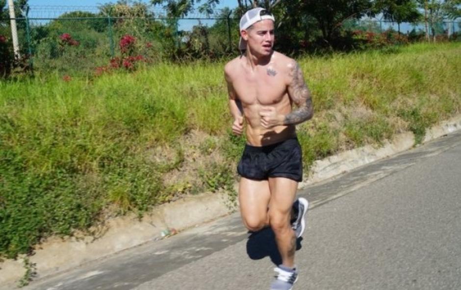 James Rodr&iacute;guez no descansa en la fiestas de fin de a&ntilde;o