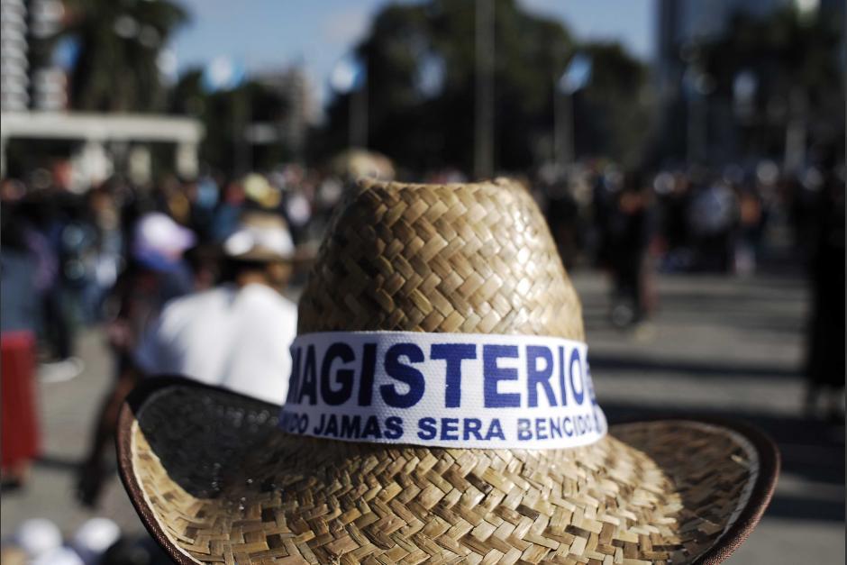 El Gobierno proporcionó un bono único a maestros y personal administrativo del Ministerio de Educación. (Foto: Archivo/Soy502)
