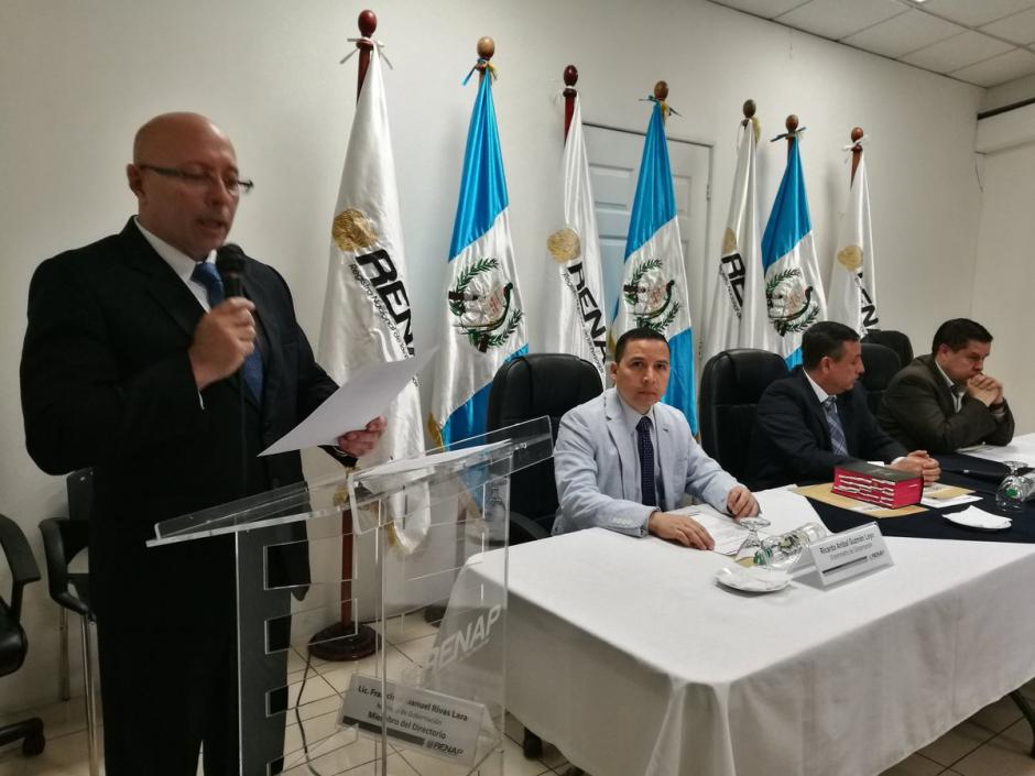 El nuevo director de Renap Enrique Alonzo Aceituno pronuncia su discurso después de ser juramentado este domingo 2 de julio. (Foto: Renap)&nbsp;