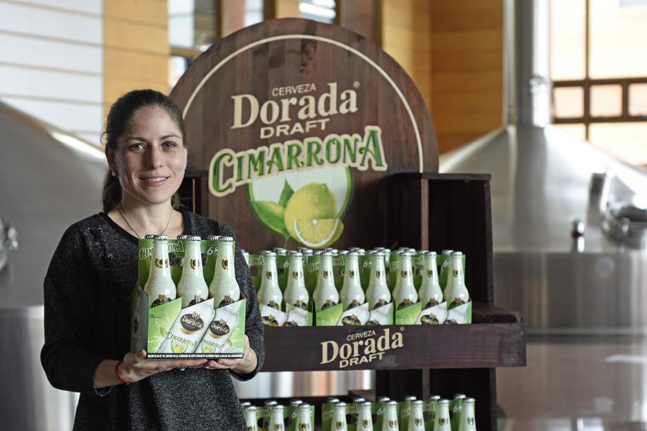 La nueva&nbsp;f&oacute;rmula combina la cerveza Dorada Draft con un toque de lim&oacute;n y sal. (Foto: cortes&iacute;a Cervecer&iacute;a Centro Americana S.A)&nbsp;
