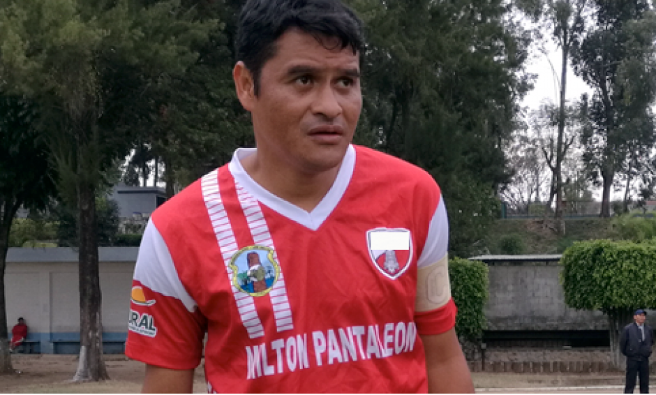 El zaguero Fredy García sigue vigente en el fútbol. (Foto: Twitter)