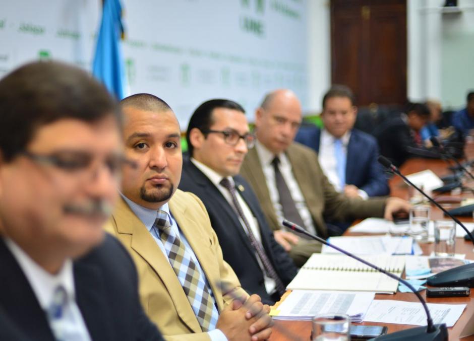 El superintendente asegura que los controles en la aduana de Izabal son deficientes por no tener la autorizaci&oacute;n para funcionar. (Foto: Jes&uacute;s Alfonso/Soy502)