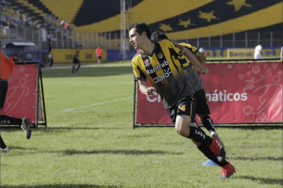 José Manuel Morales fue presentado como parte de Aurora FC. (Foto: Alejandro Balán/Soy502) 