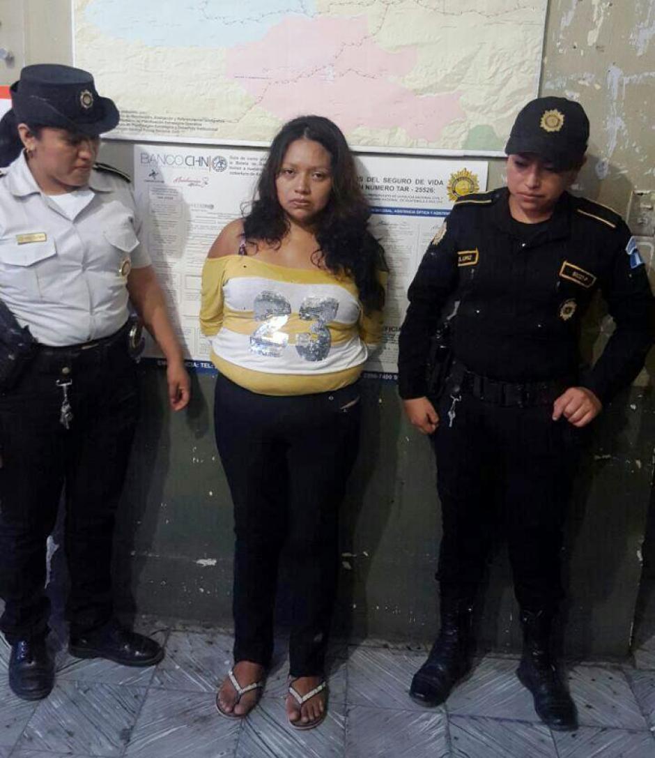 Las autoridades detuvieron a esta mujer por agredir f&iacute;sicamente a sus cinco hijos. (Foto: PNC)