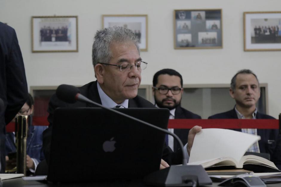 El juez Miguel &Aacute;ngel G&aacute;lvez se encuentra frente a la Junta Disciplinaria del Organismo Judicial (Foto: Alejandro Bal&aacute;n/Soy502)