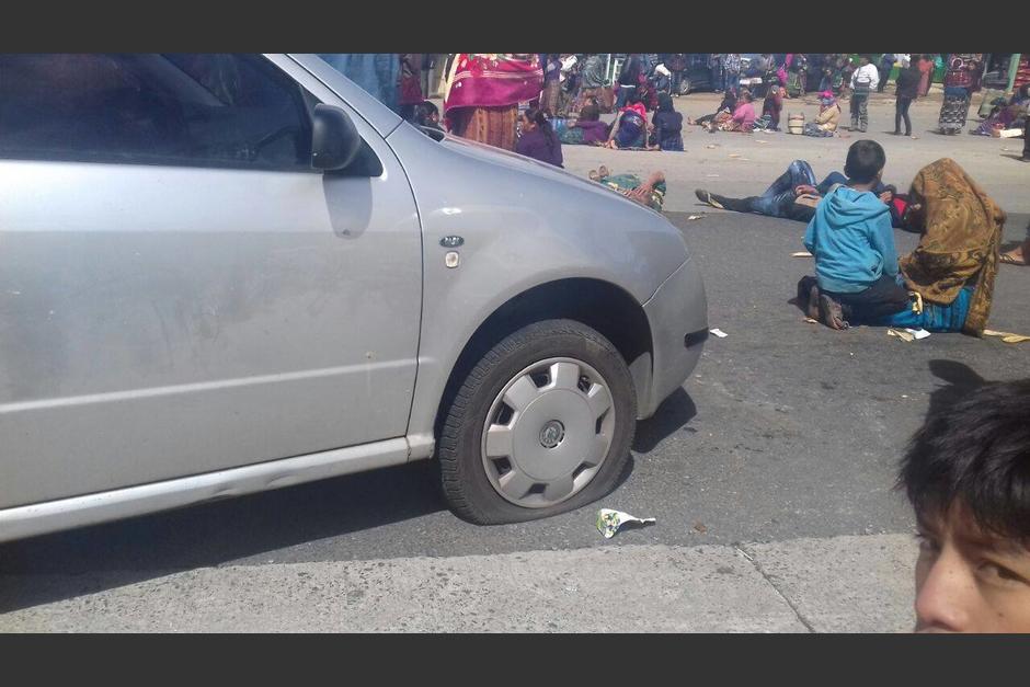 Hubo unos 12 bloqueos en el pa&iacute;s. (Foto: Knal 4 Quich&eacute;) 