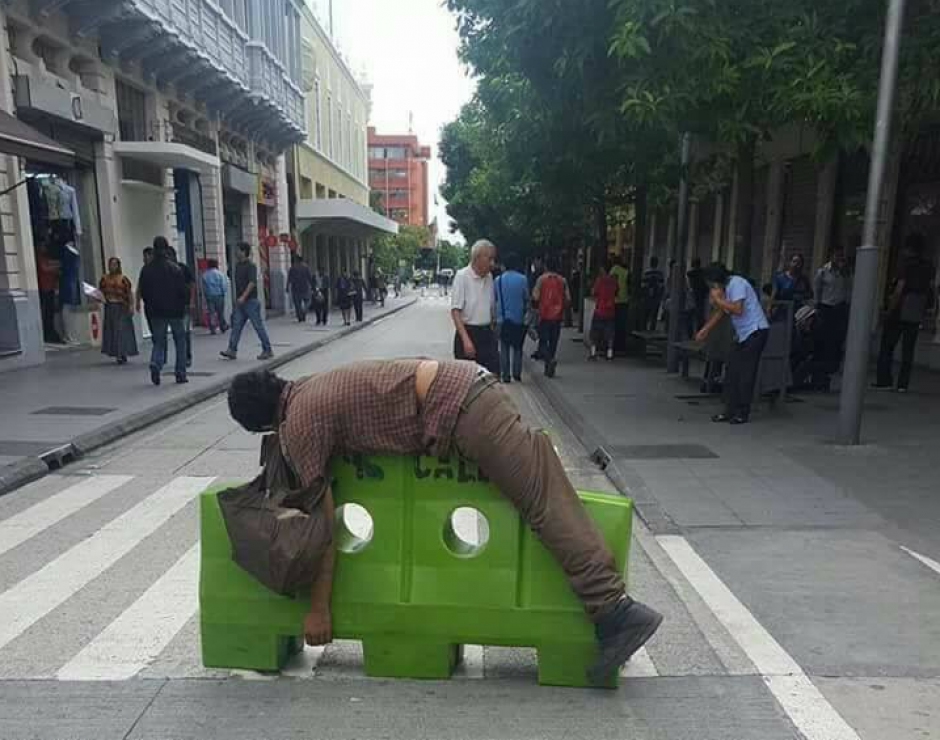 Esta fue la imagen original compartida en redes sociales. (Foto: @stefarreaga) 