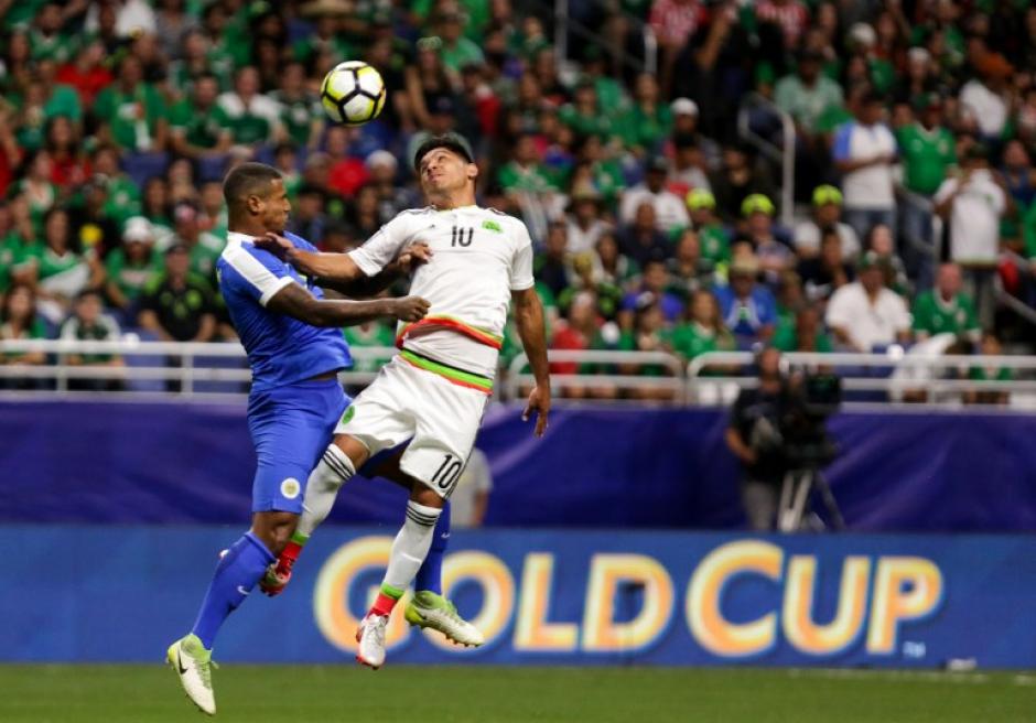 Los dirigentes de Concacaf consideran que es necesario ampliar el n&uacute;mero de participantes en la Copa Oro. (Foto: AFP)