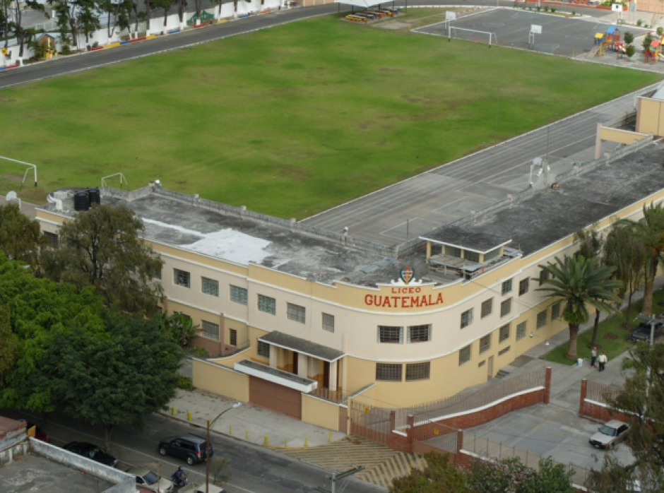 Varios j&oacute;venes habr&iacute;an sido evacuados. (Foto: Panor&aacute;mico.com)