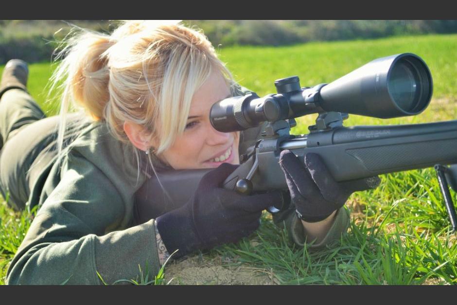 Melania Capit&aacute;n, conocida y pol&eacute;mnica cazadora espa&ntilde;ola, fue encontrada muerta en su vivienda. (Foto: The Inquistir)