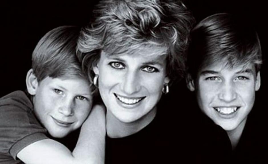 William y Harry cuentan historias de su madre en el documental Diana, nuestra madre: su vida, su legado. (Foto: archivo)