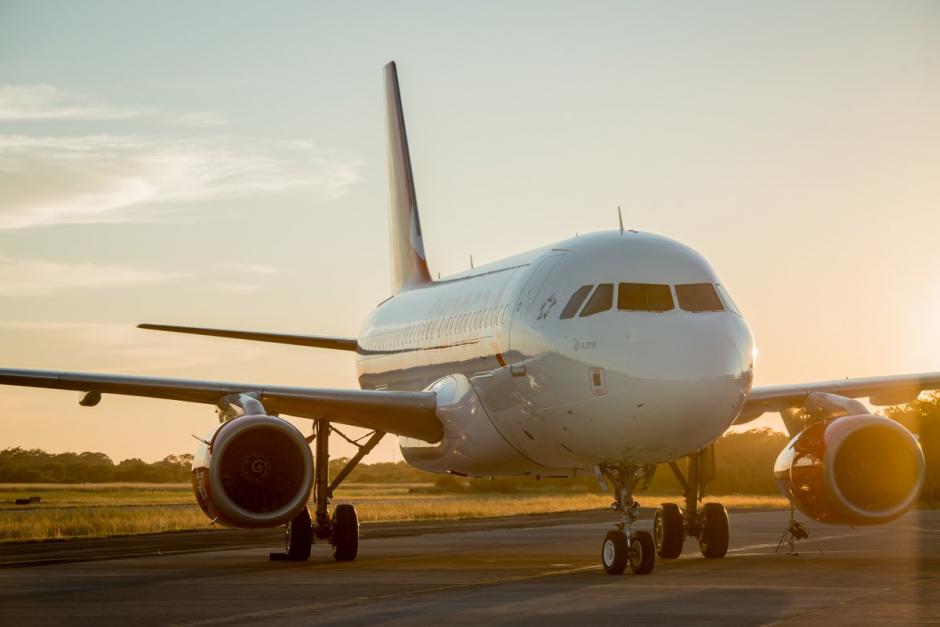 La aerol&iacute;nea Avianca inform&oacute; que a partir de este jueves fueron suspendidos los vuelos desde y hacia Venezuela. (Foto: @Avianca)
