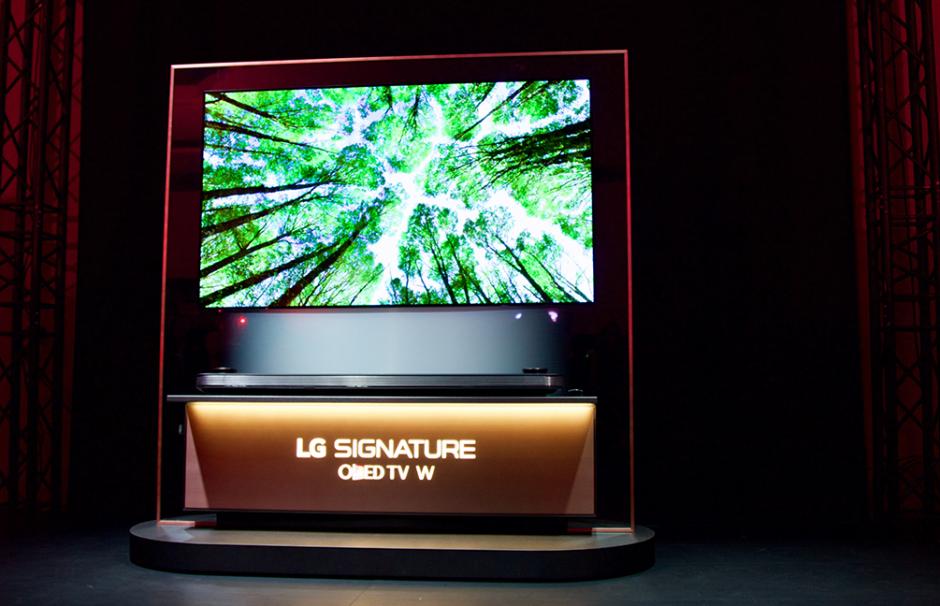 El nuevo Televisor OLED TV 4K fue uno de los productos m&aacute;s premiados en el CES 2017. (Foto: Magui Medina/Soy502)