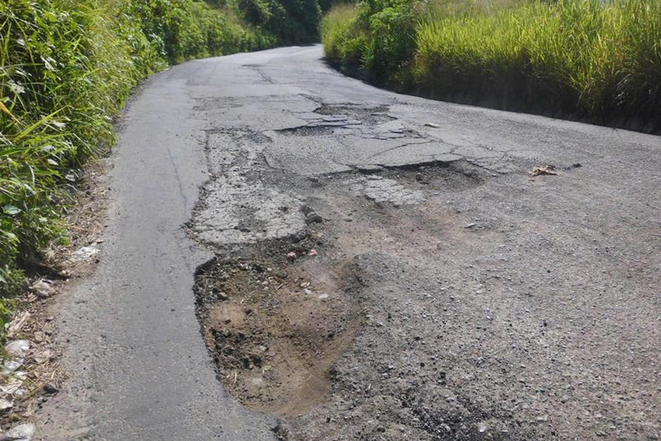 El Ministerio de Comunicaciones ya puede realizar trabajos en la carretera que conduce de Cocales a Tec&uacute;n Um&aacute;n, luego que se resolvieran las dudas en el caso Odebrecht. (Foto: Archivo/Soy502)