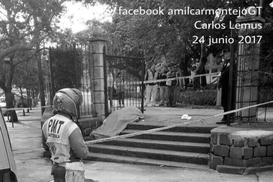 Una balacera se produjo en el Parque Col&oacute;n de la zona 1 y dej&oacute; como saldo a una persona fallecida. (Foto: Am&iacute;lcar Montejo/PMT)