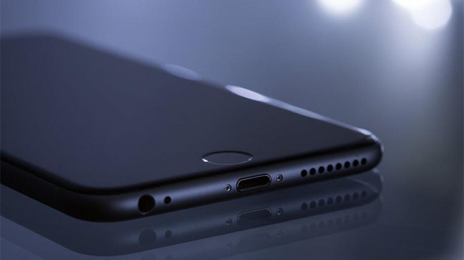 Los t&eacute;lefonos inteligentes puden causarnos muchos problemas. (Foto: RT)