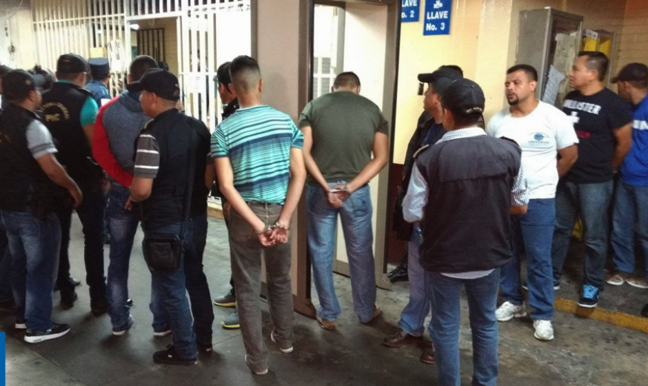 Siete agentes de la PNC fueron detenidos. (Foto: Nuestro Diario)&nbsp;