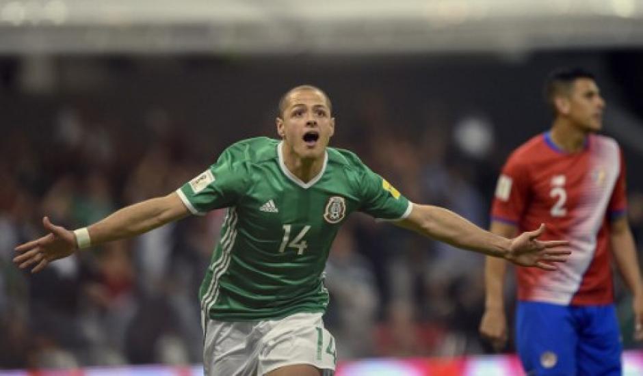 Javier "el Chicharito" Hern&aacute;ndez festej&oacute; un gol m&aacute;s con M&eacute;xico. (Foto: AFP)