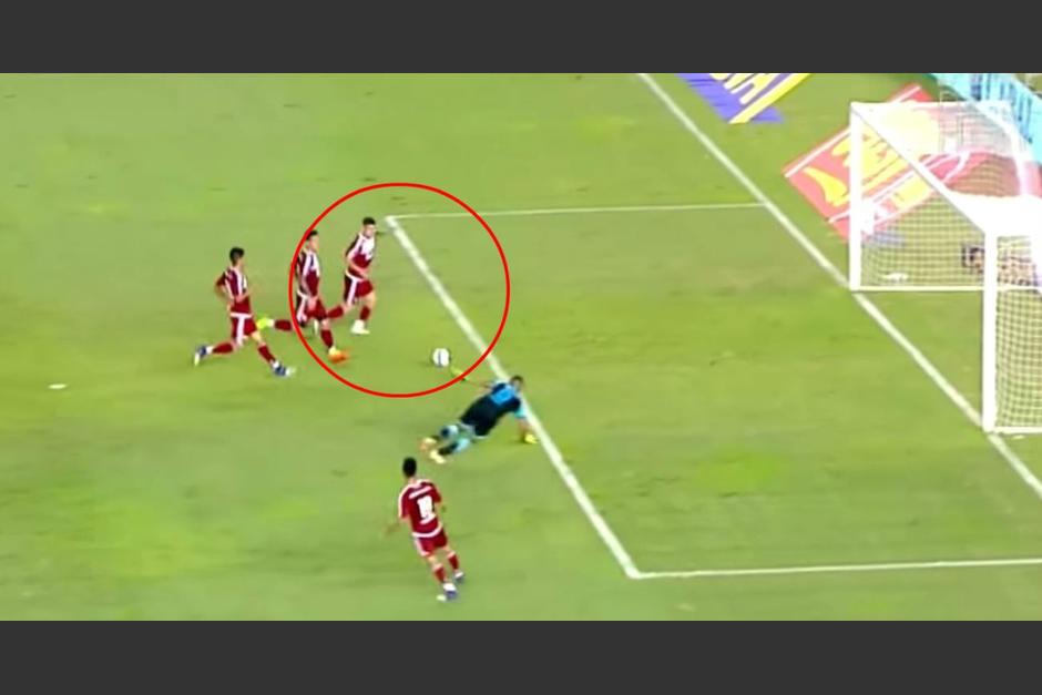 La panor&aacute;mica del error del jugador de River Plate contra Belgrano. (Foto: Twitter)