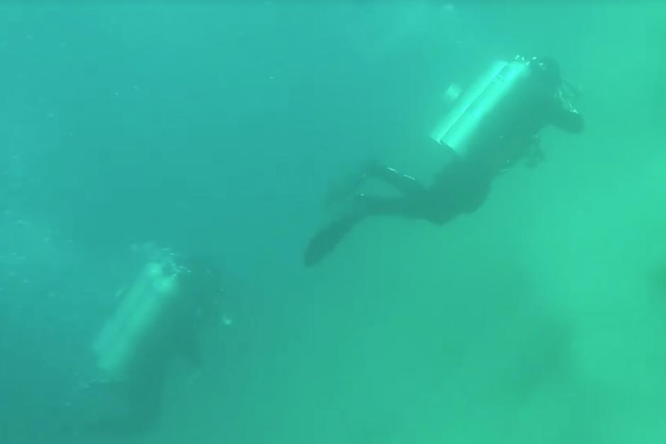 Los buzos se encontraban a 18 metros de profundidad al momento del fuerte sismo y grabaron el momento. (Imagen: captura de pantalla)