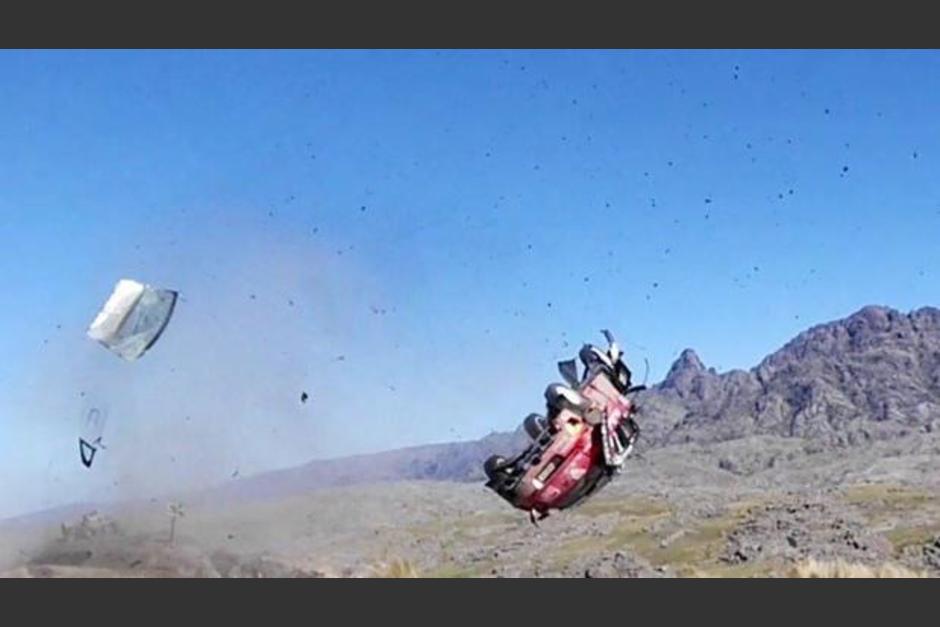 Terrible accidente en el Rally de Argentina, milagrosamente el piloto sali&oacute; ileso. (Foto: captura de video)