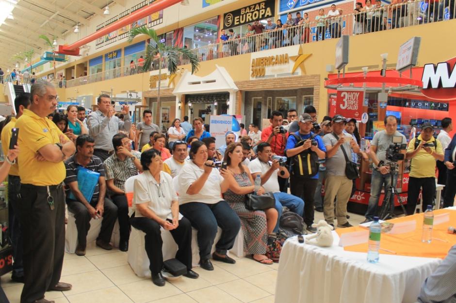 Abre puertas la onceava tienda de la Distribuidora Americana 2000. (Foto: Fel&iacute;cito Nehem&iacute;as Guti&eacute;rrez V&aacute;squez / corresponsal ND)