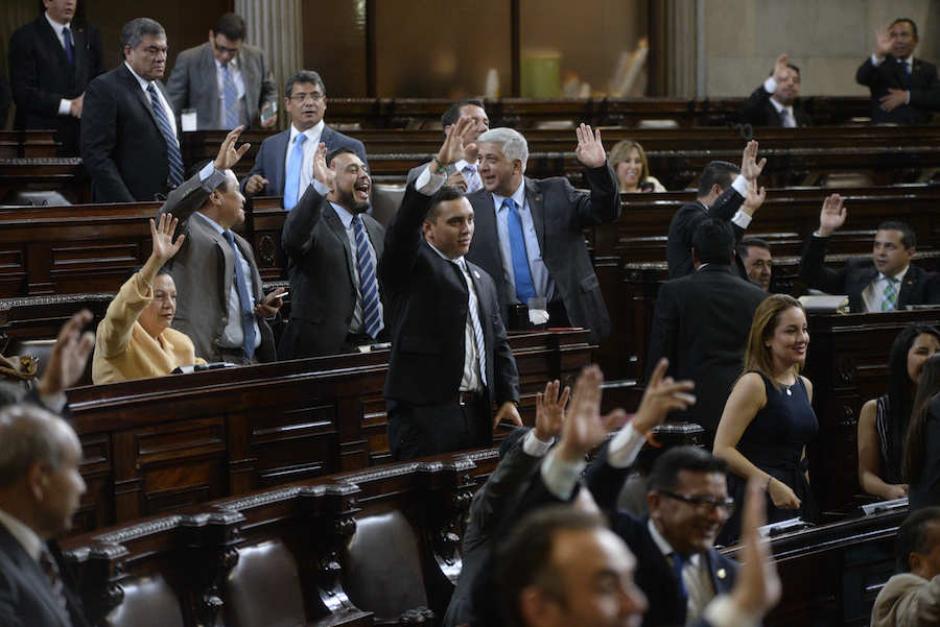 El sistema político ha girado en torno a la corrupción, comenzando por el Congreso de la República. (Foto: Wilder López/Soy502)