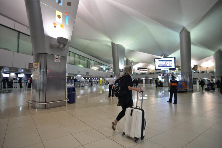 El diputado Caná venía de viaje de Estados Unidos y le encontraron un sobrepeso por un lote de joyas. (Foto: Archivo/Soy502)