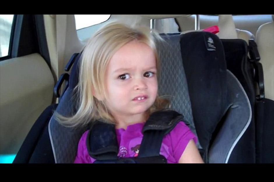 Chloe creci&oacute; y se dio cuenta de lo popular que se volvi&oacute; su meme. (Foto: YouTube)