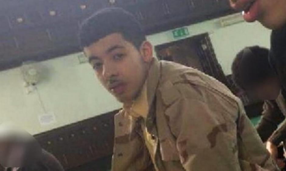 Salman Abedi es el joven que perpetr&oacute; el atentado tras concluir el concierto de Ariana Grande. (Foto: AFP/ Facebook)