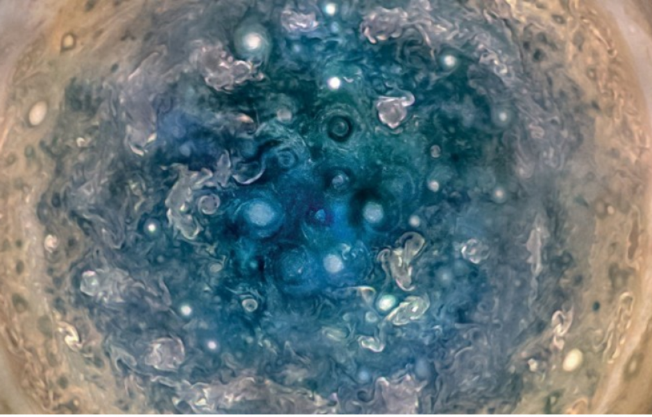 Primeros resultados de la misi&oacute;n Juno: J&uacute;piter no es como los astr&oacute;nomos esperaban. (Foto: CNN)&nbsp;