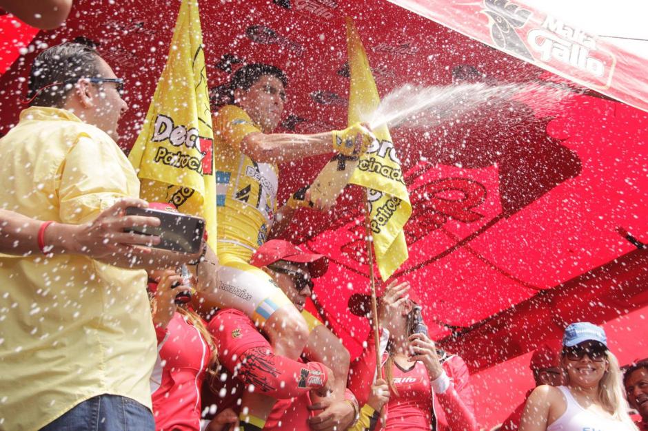 Manuel Rodas es el guatemalteco que gan&oacute; la Vuelta Cicl&iacute;stica. (Foto: Fredy Hern&aacute;ndez/Soy502)