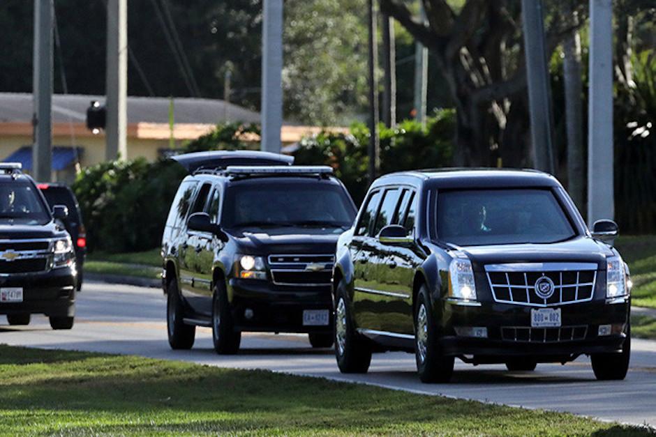 La mujer fue captada de espaldas por un fot&oacute;grafo que cubre la Casa Blanca y que tambi&eacute;n viajaba en la comitiva de Trump. (Foto: RT)