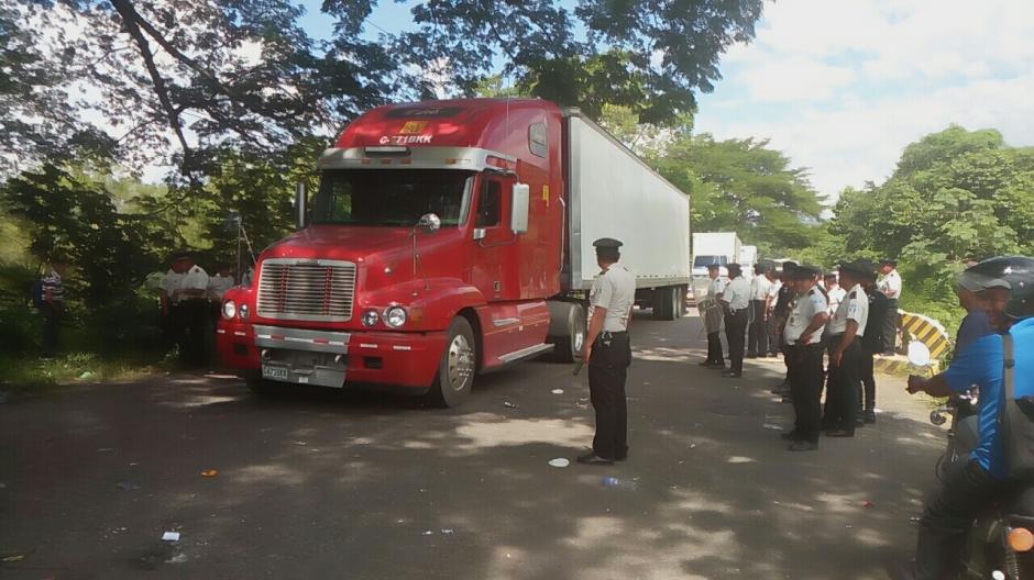 La PNC captur&oacute; a un hombre acusado de atropellar a un manifestante de Codeca en La Ruidosa, Izabal. (Foto: PNC)