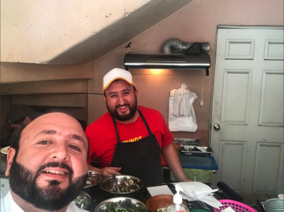 Antonio Malouf, el presidente del Cacif, visitó las MundiTortas. (Foto: Twitter)&nbsp;