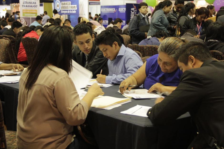Estudiantes de la Usac podr&aacute;n optar por una plaza en la feria del empleo. (Foto: Archivo/Soy502)