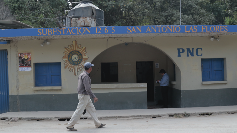 La subestaci&oacute;n de PNC de San Antonio las Flores, Chinautla fue inaugurada en 2008 tras una masacre en al comunidad. (Foto: Alejandro Bal&aacute;n/Soy502).&nbsp;
