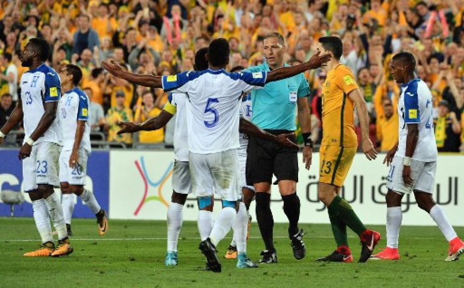 Australia eliminó a Honduras en medio de polémica. (Foto: AFP)&nbsp;
