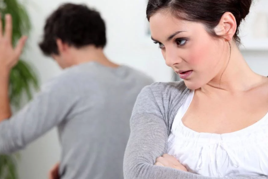 Recuerda nunca terminar una relaci&oacute;n por mensaje de texto o WhatsApp (Foto: En Pareja)