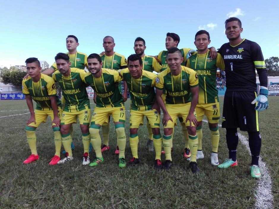 El Deportivo Petapa podr&iacute;a afianzarse con el primer lugar de la clasificaci&oacute;n si obtiene la victoria el pr&oacute;ximo domingo ante Cob&aacute;n. (Foto: Deportivo Petapa)