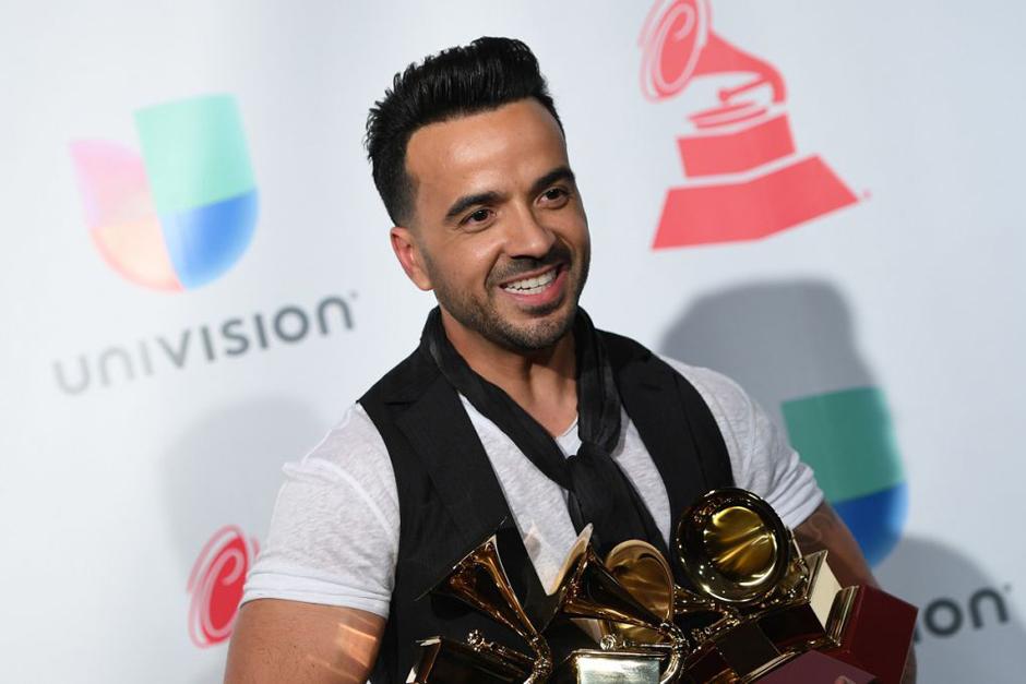 En los Grammy Latinos, Luis Fonsi gan&oacute; cuatro premios y ahora su canci&oacute;n Despacito&nbsp;est&aacute; nominada a tres categor&iacute;as en los Grammy de Estados Unidos. (Foto: AFP)