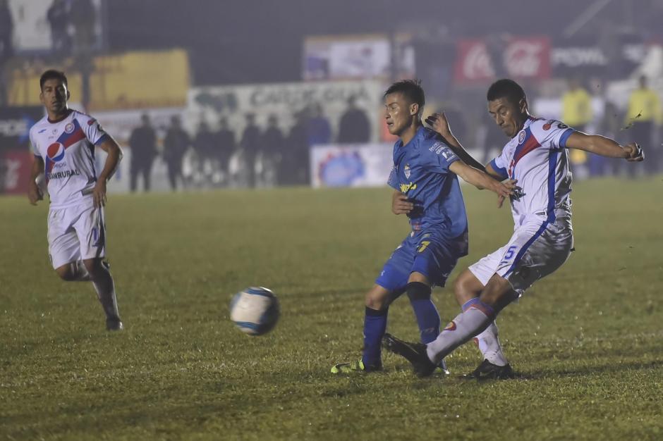 El equipo cobanero no pudo ganar en casa y visita el domingo 3 de diciembre a Xelajú. (Foto: Abel Lima/Nuestro Diario)