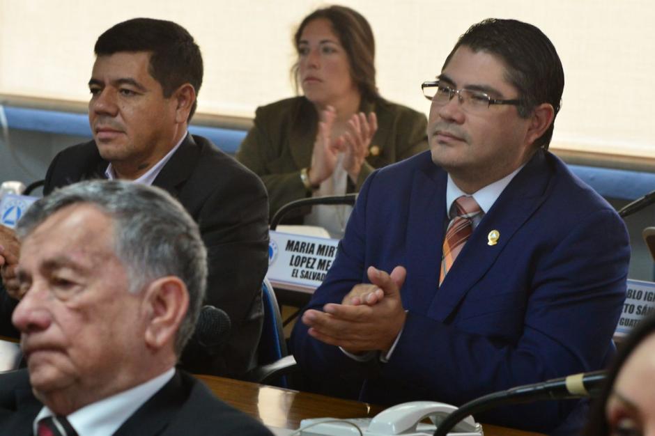 Othmar S&aacute;nchez, diputado del Parlacen, asisti&oacute; a la &uacute;ltima reuni&oacute;n de ese organismo, en la que tambi&eacute;n estuvo presente su amigo Jimmy Morales (Foto: Jes&uacute;s Alfonso/Soy502)