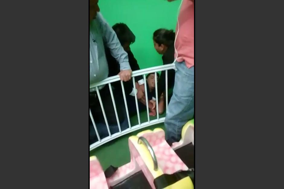 Un hombre de nacionalidad chilena habría intentado abusar de una niña de tres años en un centro comercial de la zona 10. (Foto: Administración del Condominio Comercial)