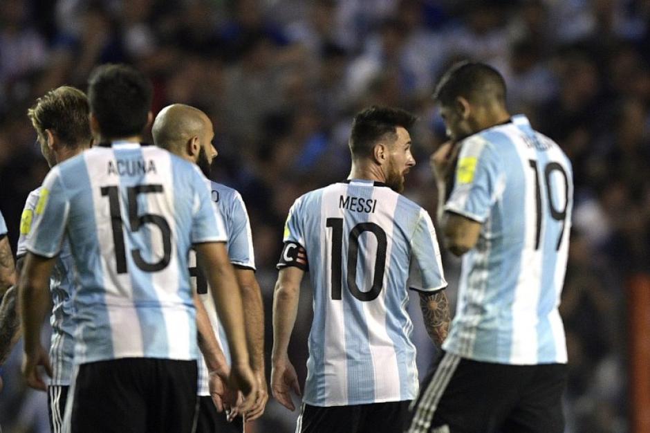 Argentina y Messi empat&oacute; con Per&uacute; 0-0 de local en La Bombonera y Rusia se aleja. (Foto: AFP)