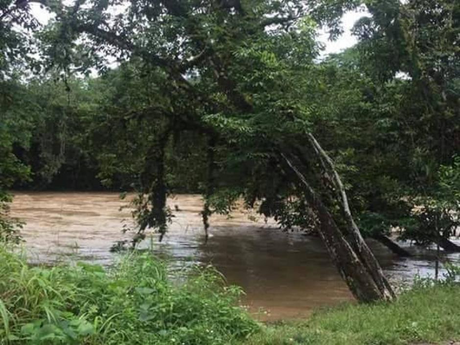 A consecuencia de las fuertes lluvias, cierran el Parque Nacional Semuc Champey y ser&aacute; reabierto cuando mejoren las condiciones clim&aacute;ticas. (Foto:&nbsp;@ClimaenGuate)