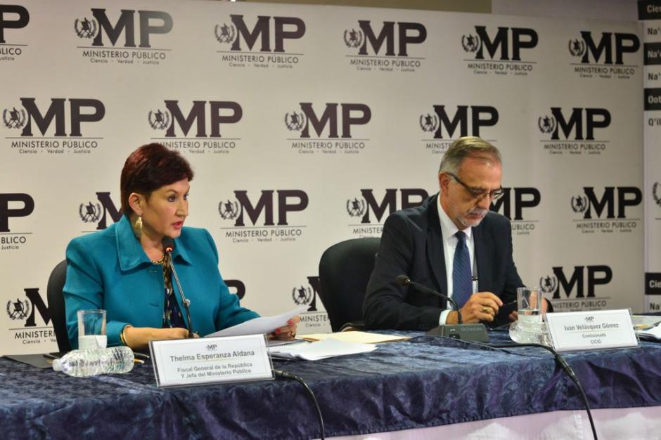 Thelma Aldana, fiscal general, e Iván Velásquez, jefe de la CICIG, durante la conferencia del Caso Caja de Pandora. (Foto: Jesús Alfonso/Soy502)