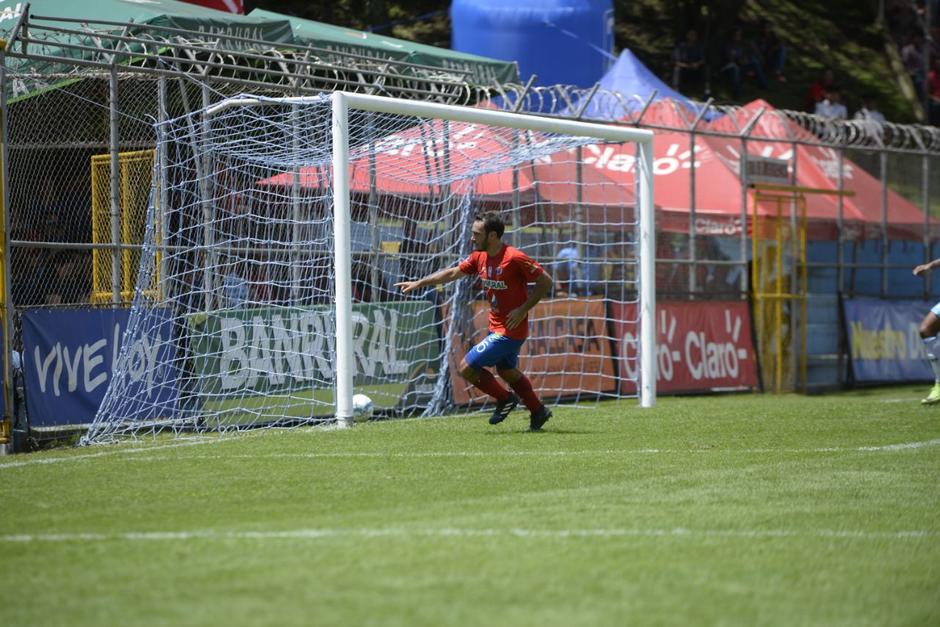 Con un tanto de Puerari Municipal ganaba 1-0 al primer tiempo. (Foto: Wilder L&oacute;pez/Soy502) 